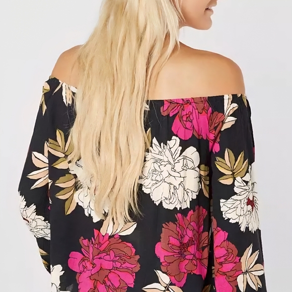 Billabong Black Floral Off The Shoulder Blouse - Picture 2 of 7